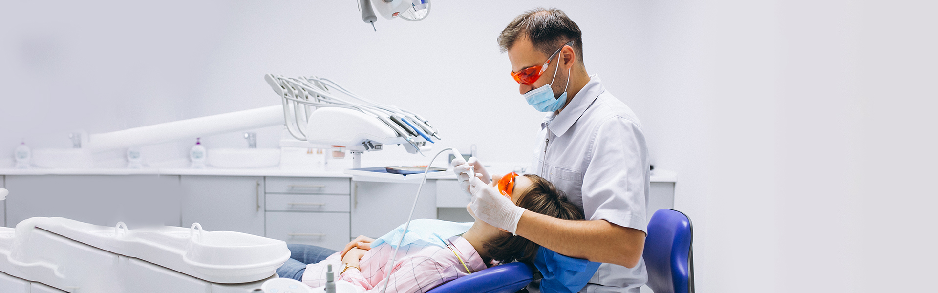5 Signs You Might Require a Root Canal Treatment